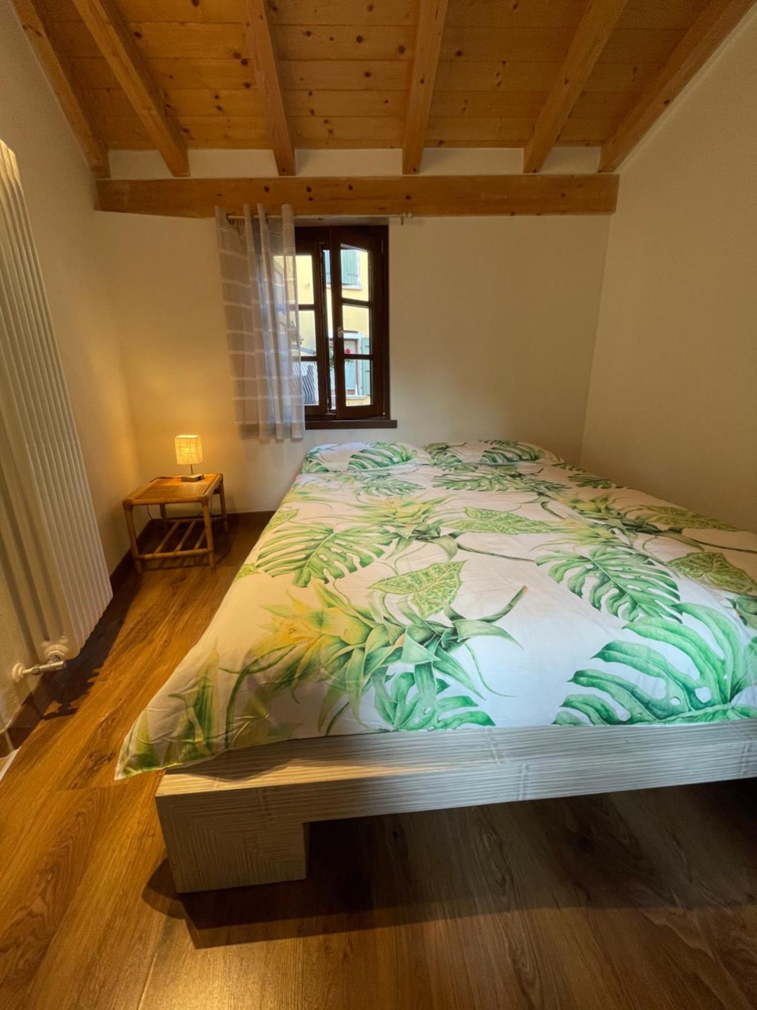 Casa Ramona Villa มัลเชซิเน ภายนอก รูปภาพ