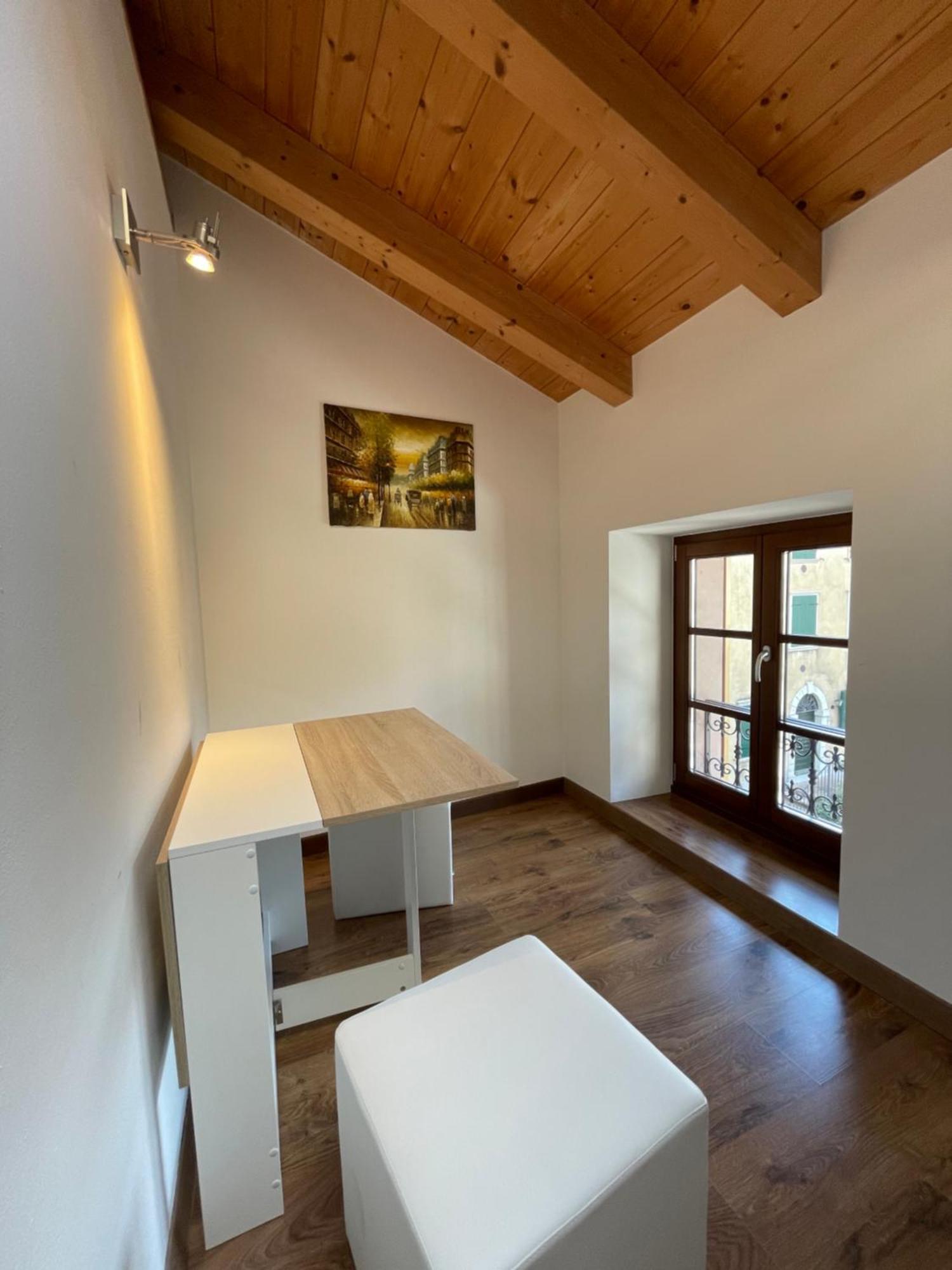 Casa Ramona Villa มัลเชซิเน ภายนอก รูปภาพ