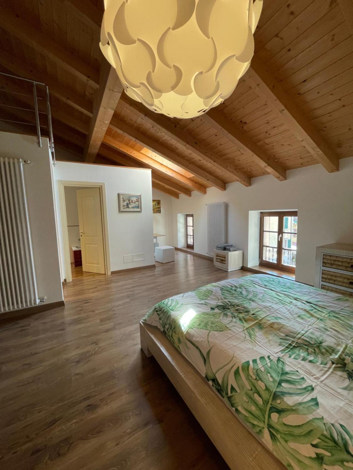 Casa Ramona Villa มัลเชซิเน ภายนอก รูปภาพ